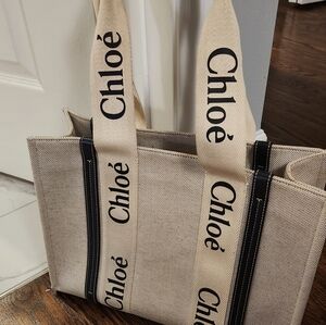 Chloe Medium Woody Tote in Navy